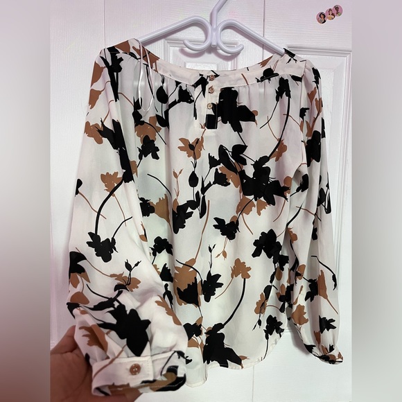 Le Cheteau button tshirt - Picture 1 of 5